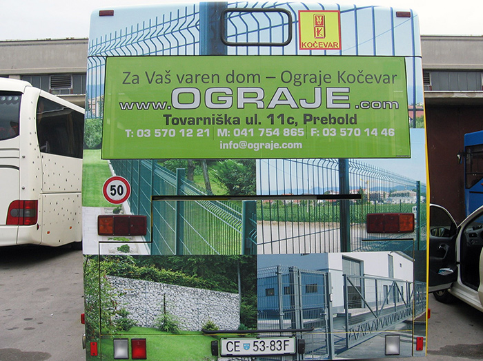 Oglaševanje na avtobusih | Sms Marketing d.o.o. | Oglas na zadnjem delu avtobusa - Ograje Kocevar