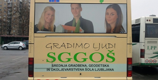 Oglaševanje na avtobusih | Sms Marketing d.o.o. | Oglas na zadnjem delu avtobusa - Sggos