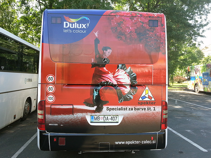 Oglaševanje na avtobusih | Sms Marketing d.o.o. | Oglas na zadnjem delu avtobusa - Spekter