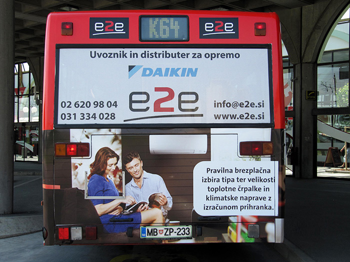 Oglaševanje na avtobusih | Sms Marketing d.o.o. | Oglas na zadnjem delu avtobusa - e2e