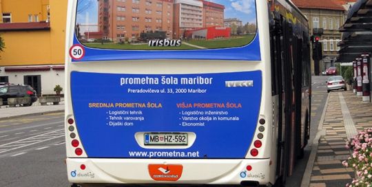 Werbung an Bussen | Sms Marketing d.o.o. | Werbung am hinteren Teil des Busses – Prometna sola Maribor