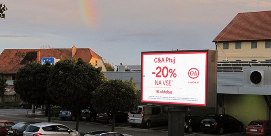 Oglaševanje na zunanjih oglasnih površinah | Sms Marketing d.o.o. | Oglas na digitalnem zaslonu - C&A